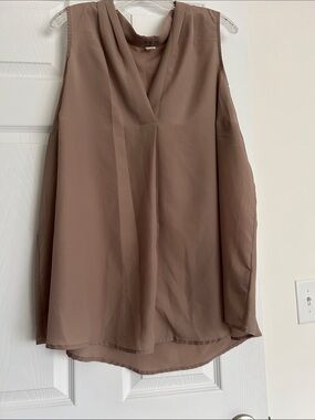 Old Navy Sleeveless V-Neck Chiffon Blouse in Taupe